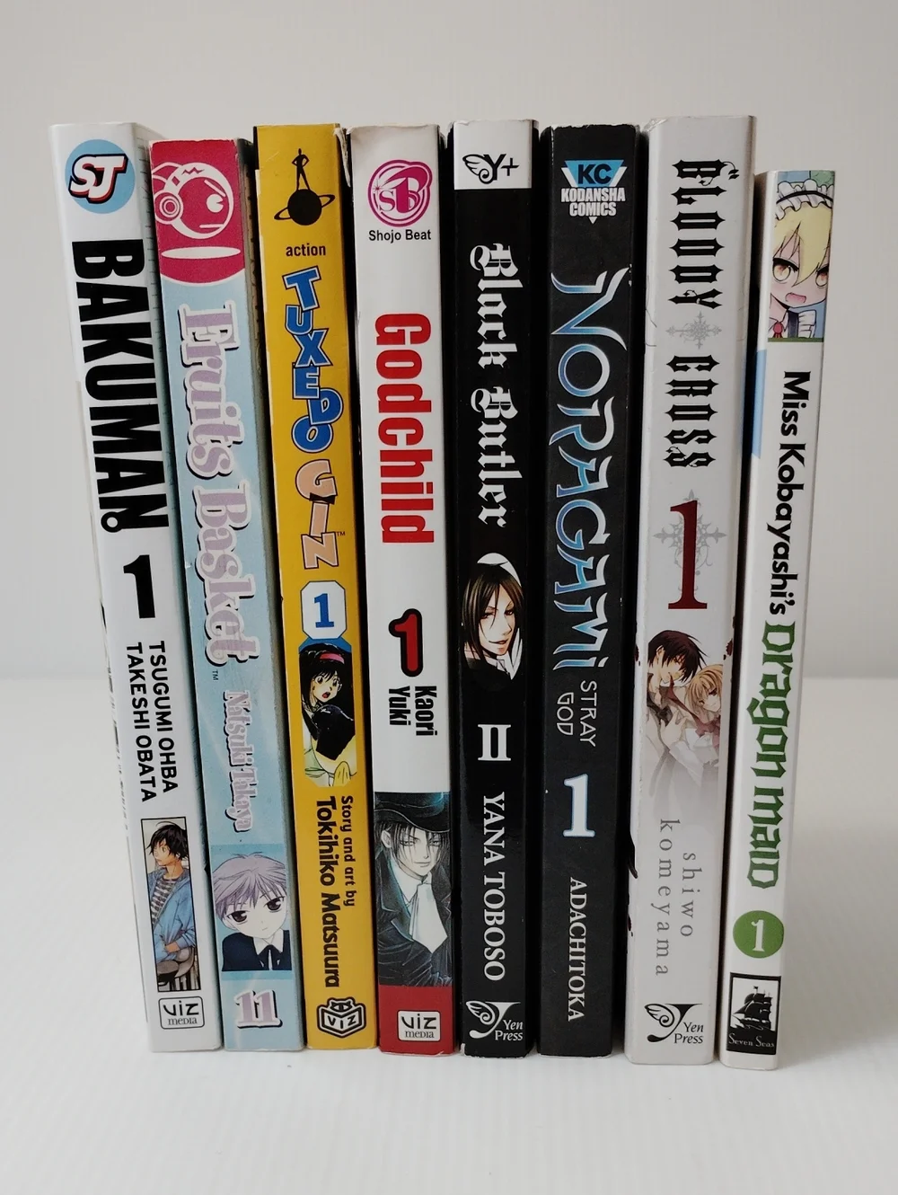 8 Pack Bundle Of Manga!